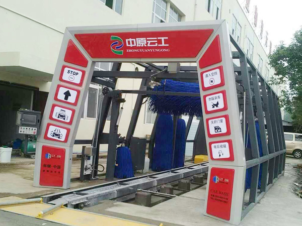 fx11該系列電腦洗車機(jī)自推入市場(chǎng)以來(lái)，取得了良好的社會(huì)反饋。在此特別感謝中原云工對(duì)于我司產(chǎn)品的認(rèn)可、信任。 