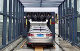 隴原大地某用戶全自動(dòng)洗車(chē)機(jī)交付使用！整體機(jī)身潮流化熏黑處理，彰顯品質(zhì)，更源于林頓對(duì)洗車(chē)設(shè)備事業(yè)的那份執(zhí)與追求！